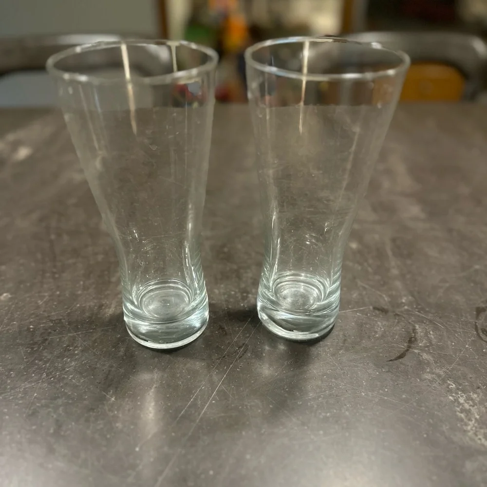 Crate&Barrel Portland 22oz Beer Glass - Set of 2 - Never Used